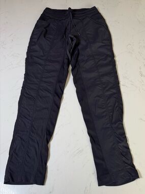 Lululemon Dance Studio Capri Pants Women’s Size 4 Black 24” Inseam